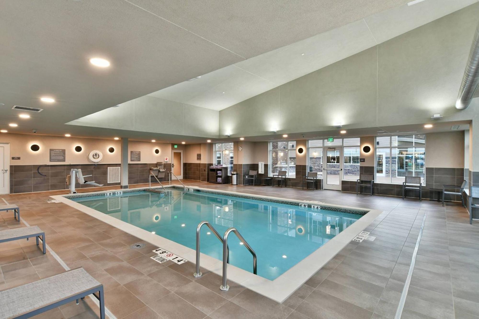 Residence Inn By Marriott Eau Claire Exterior photo
