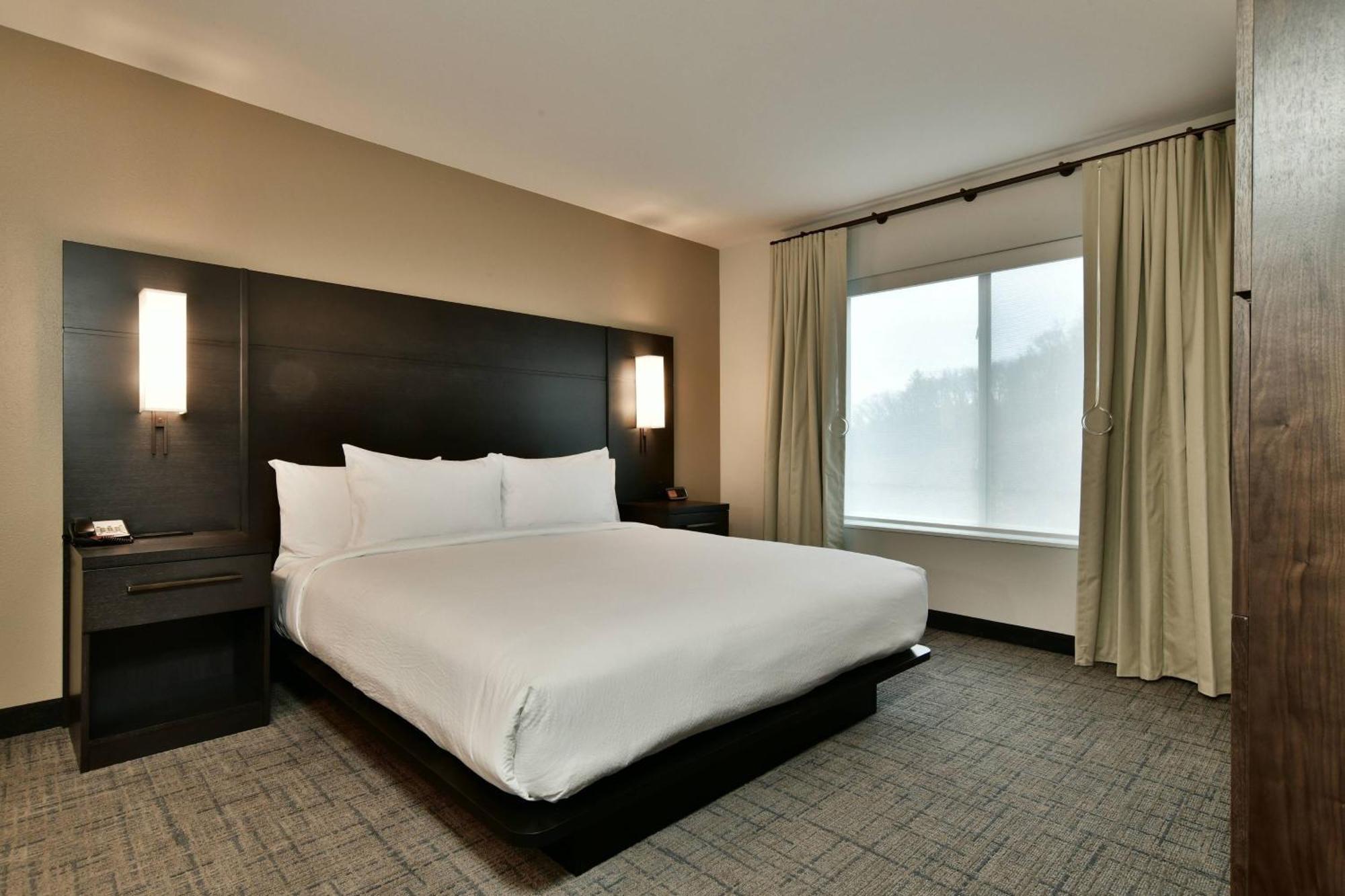 Residence Inn By Marriott Eau Claire Exterior photo
