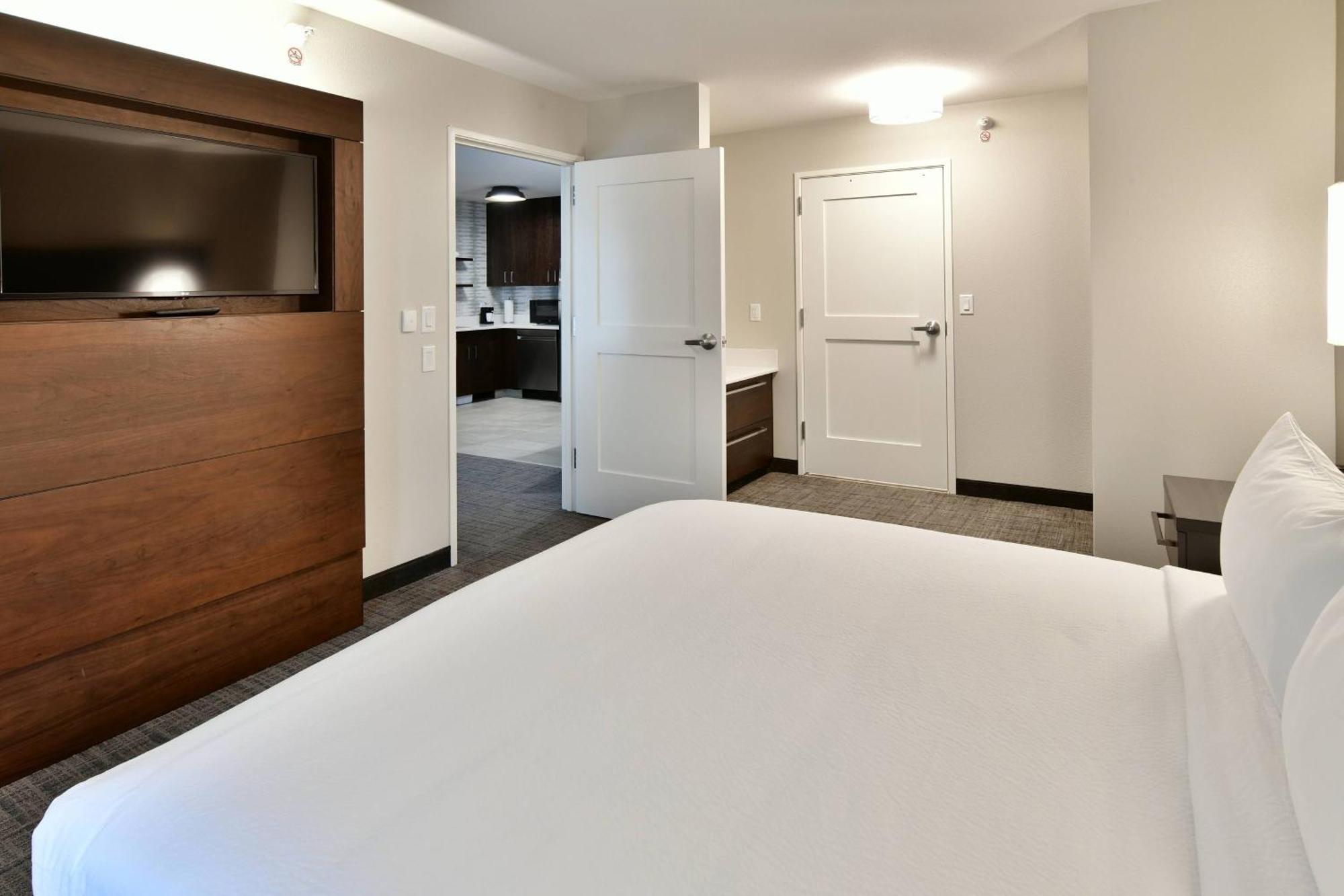 Residence Inn By Marriott Eau Claire Exterior photo